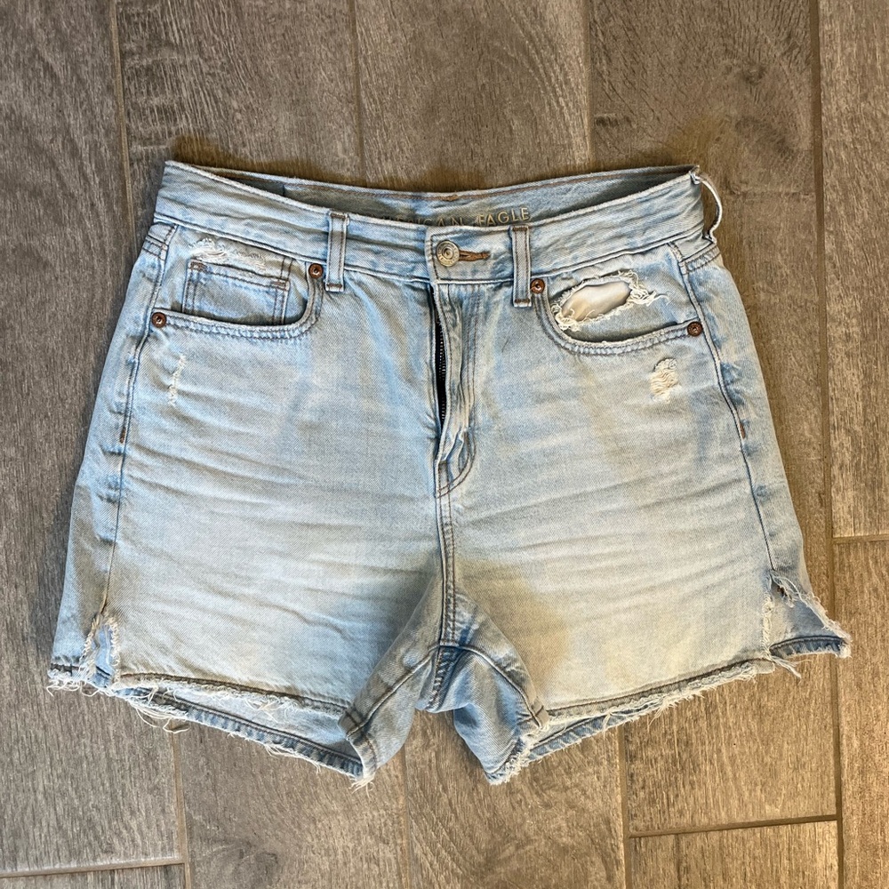 American Eagle Highest Rise Baggy Short Size 4